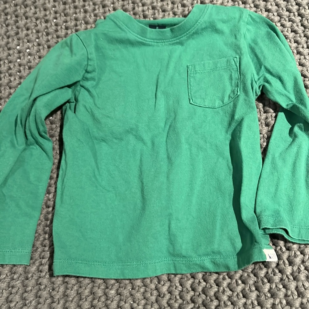 4t little boys gap organic long sleeve shirt -green